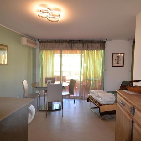 Appartement 3 Personnes Avec Coin Nuit Avec Terrasse Et Parking Quartier Du Port De Nice Nisa Exterior foto