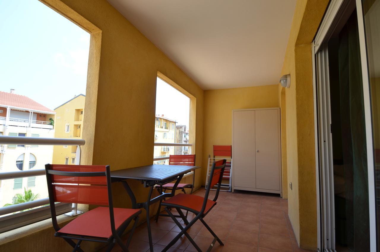 Appartement 3 Personnes Avec Coin Nuit Avec Terrasse Et Parking Quartier Du Port De Nice Nisa Exterior foto