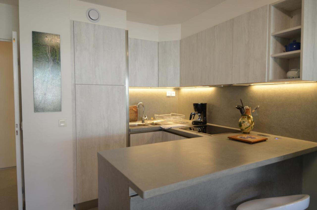 Appartement 3 Personnes Avec Coin Nuit Avec Terrasse Et Parking Quartier Du Port De Nice Nisa Exterior foto