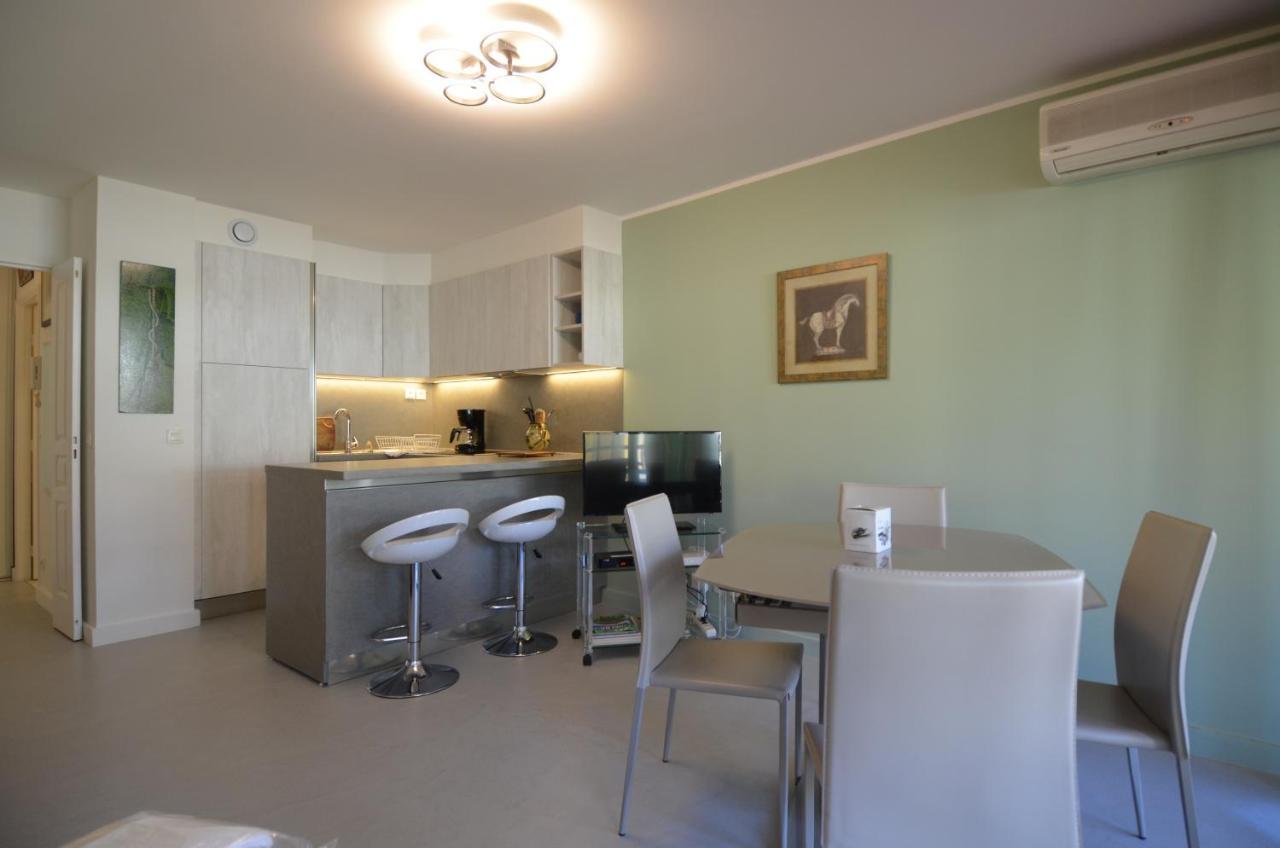 Appartement 3 Personnes Avec Coin Nuit Avec Terrasse Et Parking Quartier Du Port De Nice Nisa Exterior foto